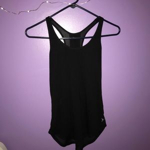 workout shirt